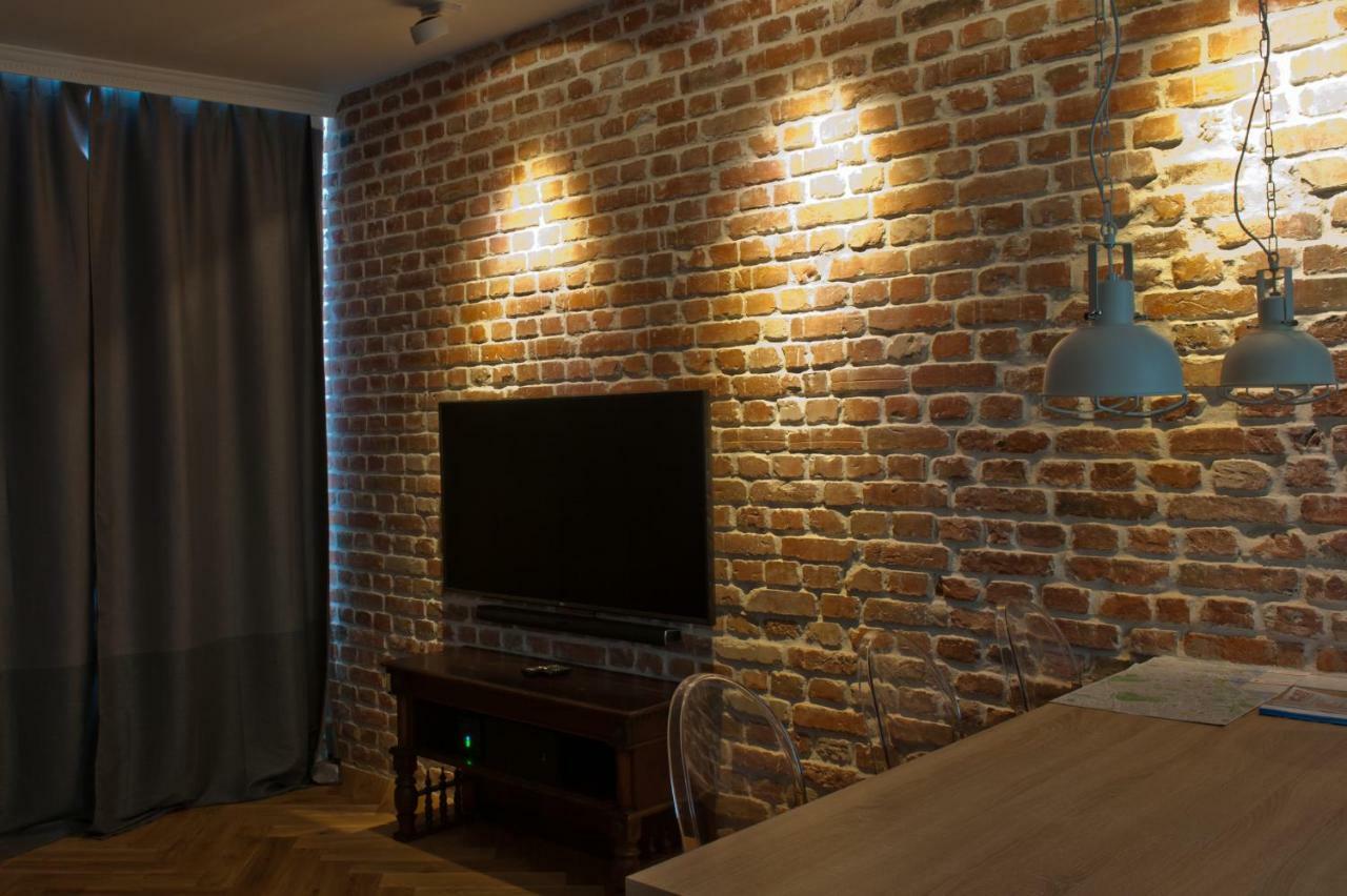 Red Brick Old Town Apartment Варшава Екстериор снимка