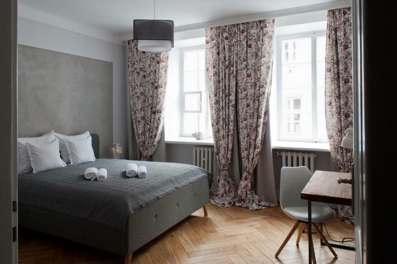 Red Brick Old Town Apartment Варшава Екстериор снимка